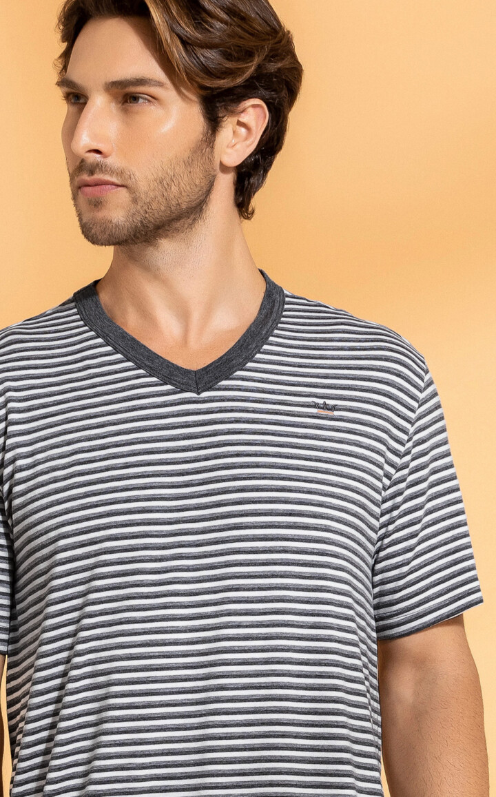 Camiseta Manga Curta com Bermuda Santiago