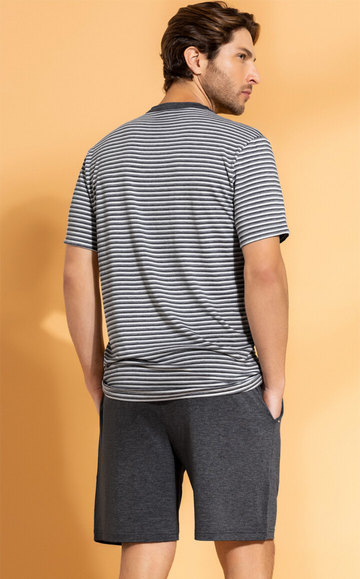 Camiseta Manga Curta com Bermuda Santiago