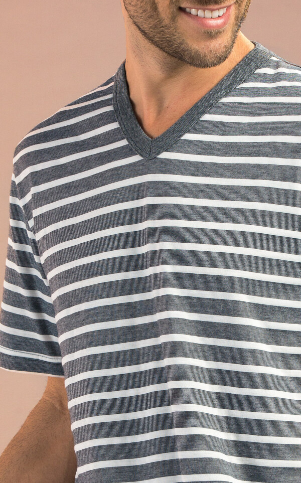 Pijama Camiseta Gola V com Bermuda Raul