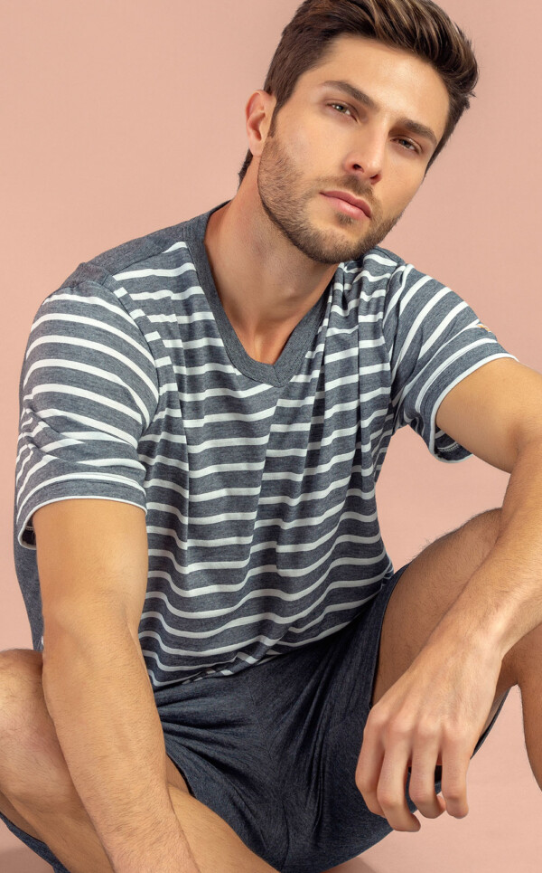 Pijama Camiseta Gola V com Bermuda Raul