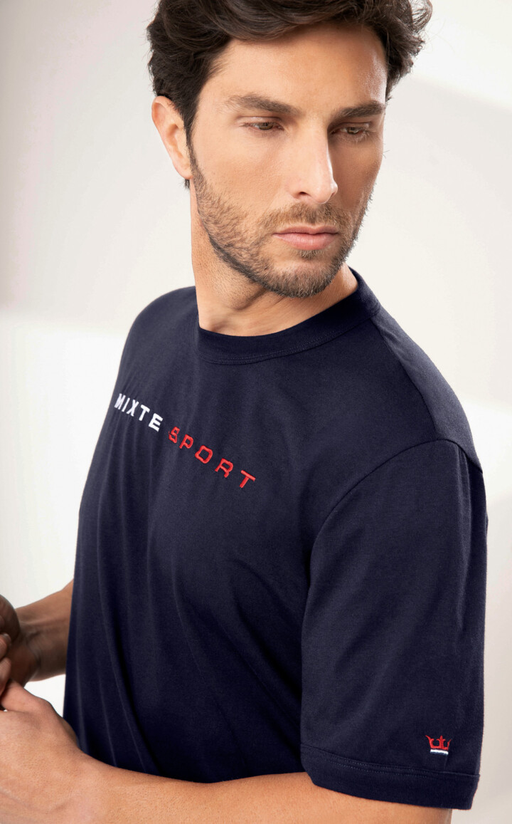 Camiseta Gola Redonda com Bermuda Sport