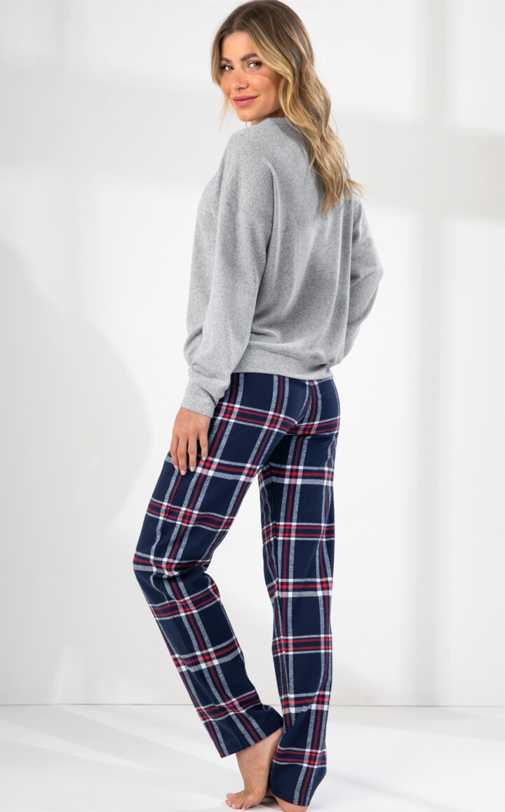 Pijama Blusa Manga Longa com Calça Yara