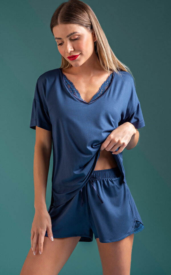 Blusa Manga Curta com Short Nicolatta