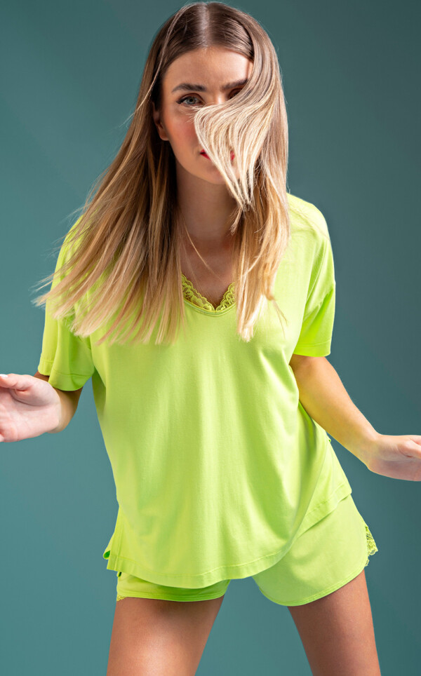 Blusa Manga Curta com Short Nicolatta