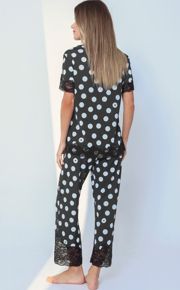 Premium – Pijama Blusa Manga Curta com Capri Idara