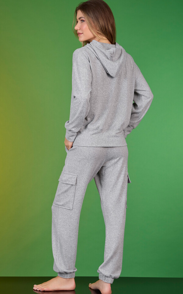 Blusa Manga Longa com Capuz e Calça Jogger Sport Zaria