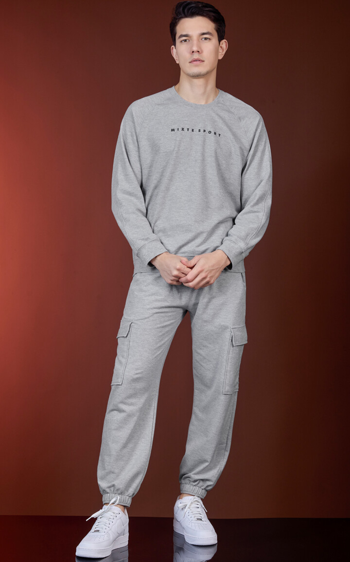 Blusa Manga Longa com Calça Jogger Sport Oleksandr