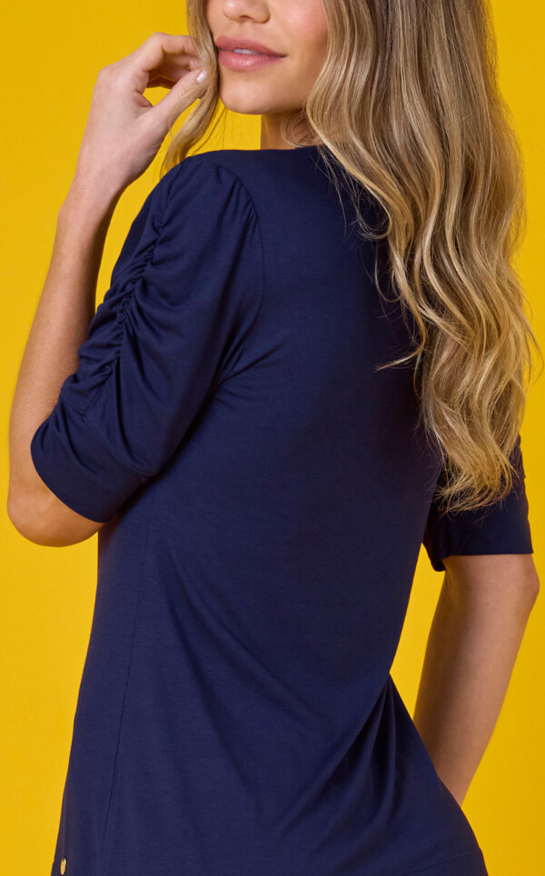 Pijama Blusa Manga Curta com Shorts Bree