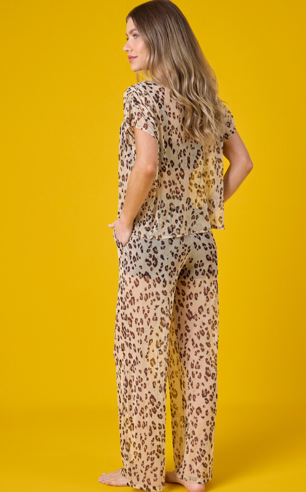 Pijama Blusa Manga Curta com Top e Shorts Maire