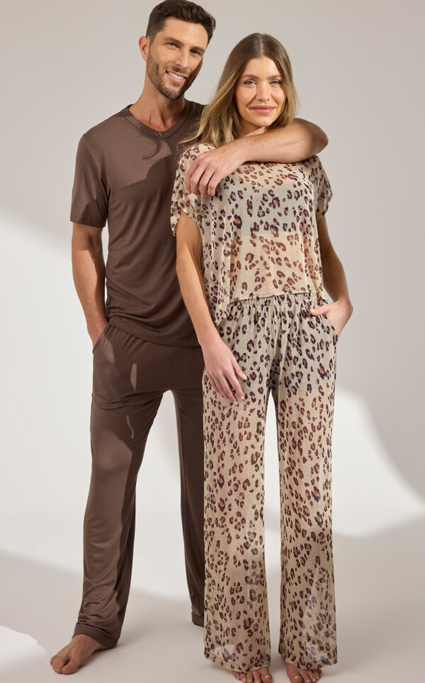 Pijama Blusa Manga Curta com Top e Shorts Maire