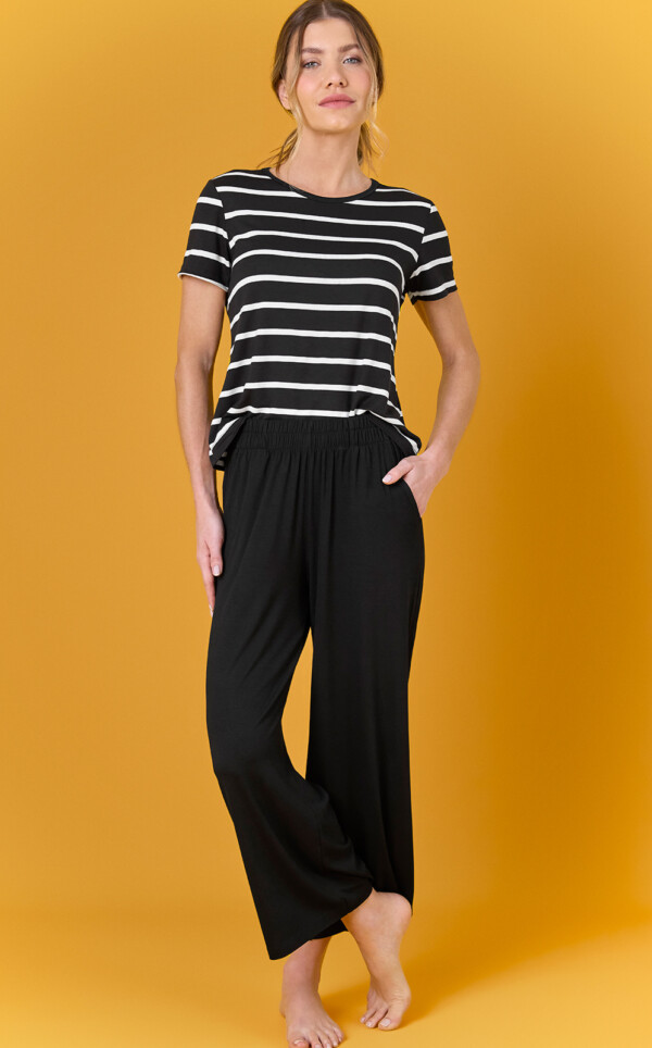 Pijama Blusa Manga Curta com Calça Nelda
