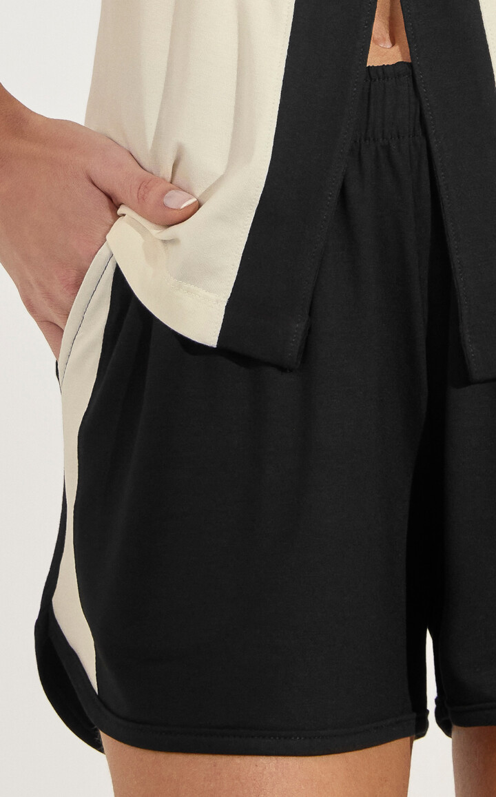 Pijama Cardigan com Shorts Alisson