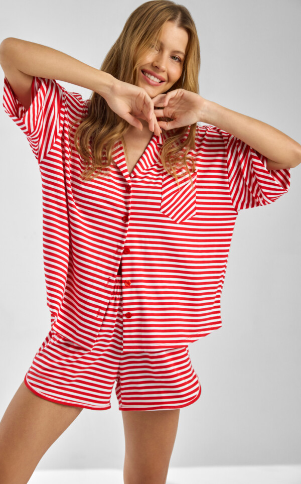 Pijama Americano Oversized Manga Curta com Shorts Giorgia