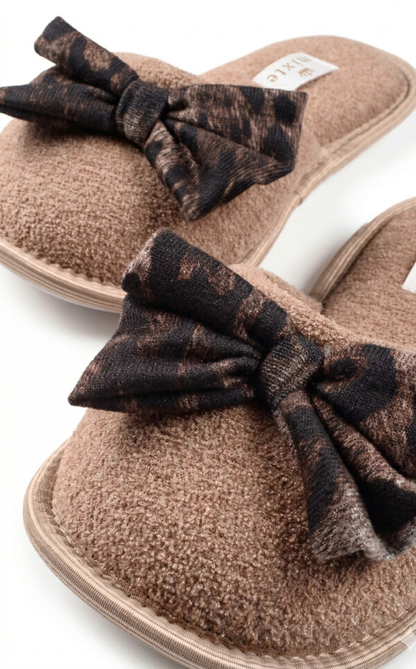 Pantufas Atoalhadas com Laço Gina